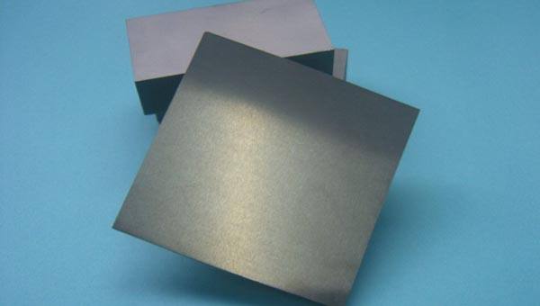 硬质合金专用炭黑在硬质合金板上的应用